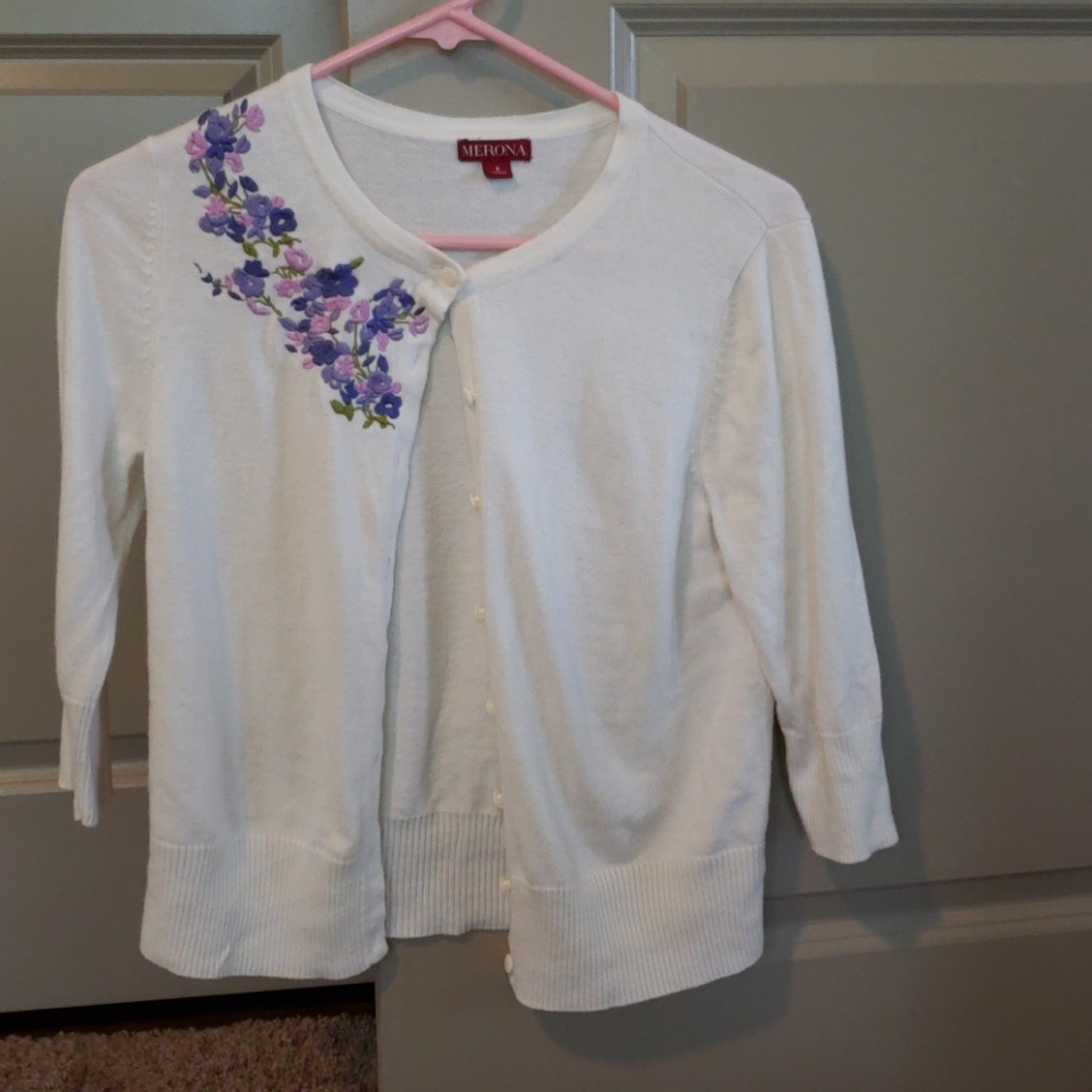 adorable floral embroidery cardigan